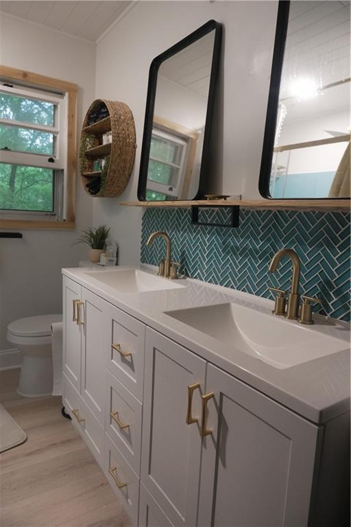 330 Ivy Trail Hartwell, GA 30643 - Photo 23 of 34 a bathroom with a sink and a mirror