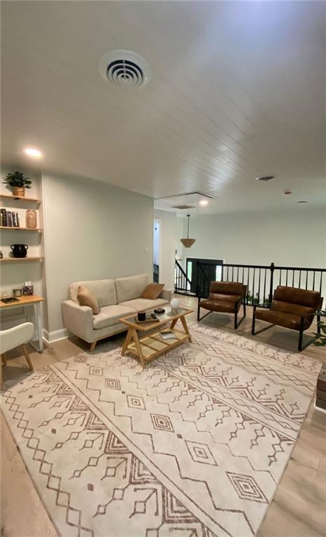 330 Ivy Trail Hartwell, GA 30643 - Photo 27 of 34 a living room with furniture