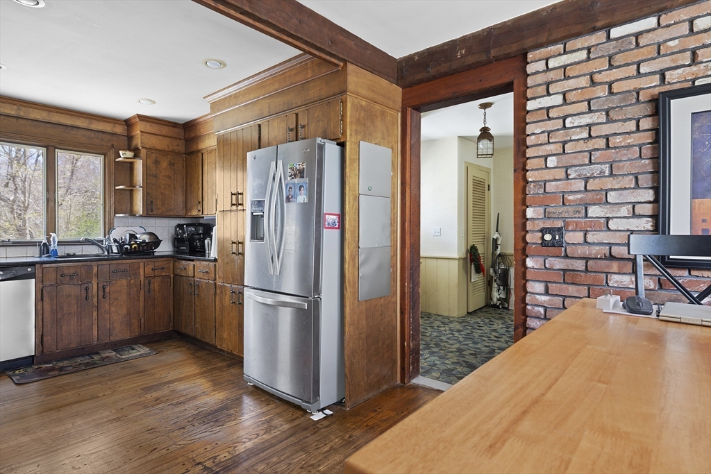 108 Bay State Road Rehoboth, MA 02769 - Photo 16 of 41 Gallery Image 16