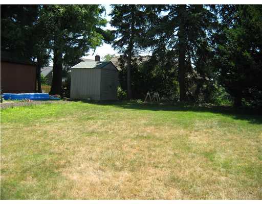 326 Hawthorne Road Pittsburgh, PA 15209 - Photo 10 of 18 Yard/Garden. large levell yard with a shed privacy shrubs in rear of yard