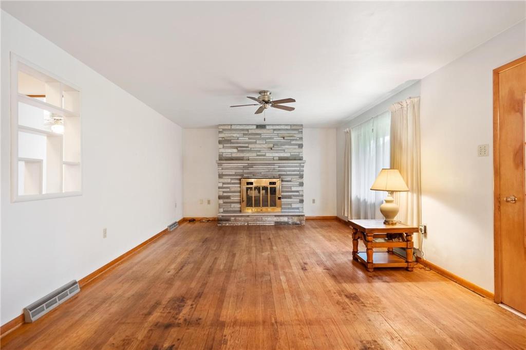 592 Big Knob Road Rochester, PA 15074 - Photo 8 of 25 Gallery Image 8