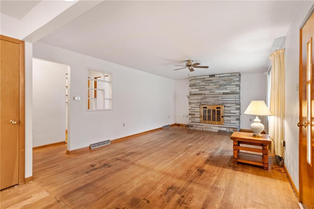 592 Big Knob Road Rochester, PA 15074 - Photo 9 of 25 Gallery Image 9