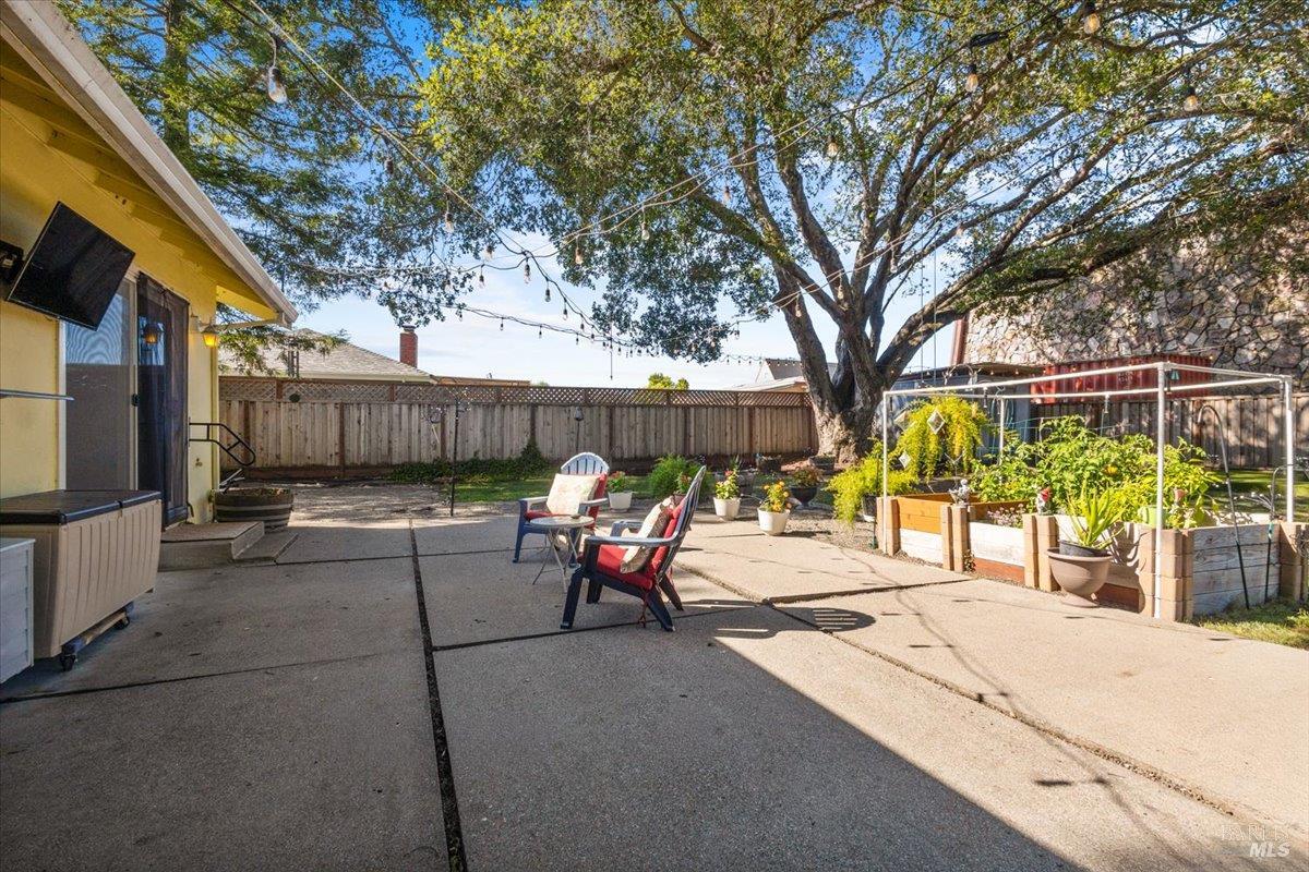 2216 Fremont Drive Santa Rosa, CA 95409 - Photo 26 of 36