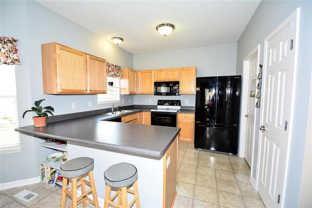 12818 Redskins Avenue Fishers, IN 46037 - Photo 16 of 40 Gallery Image 16