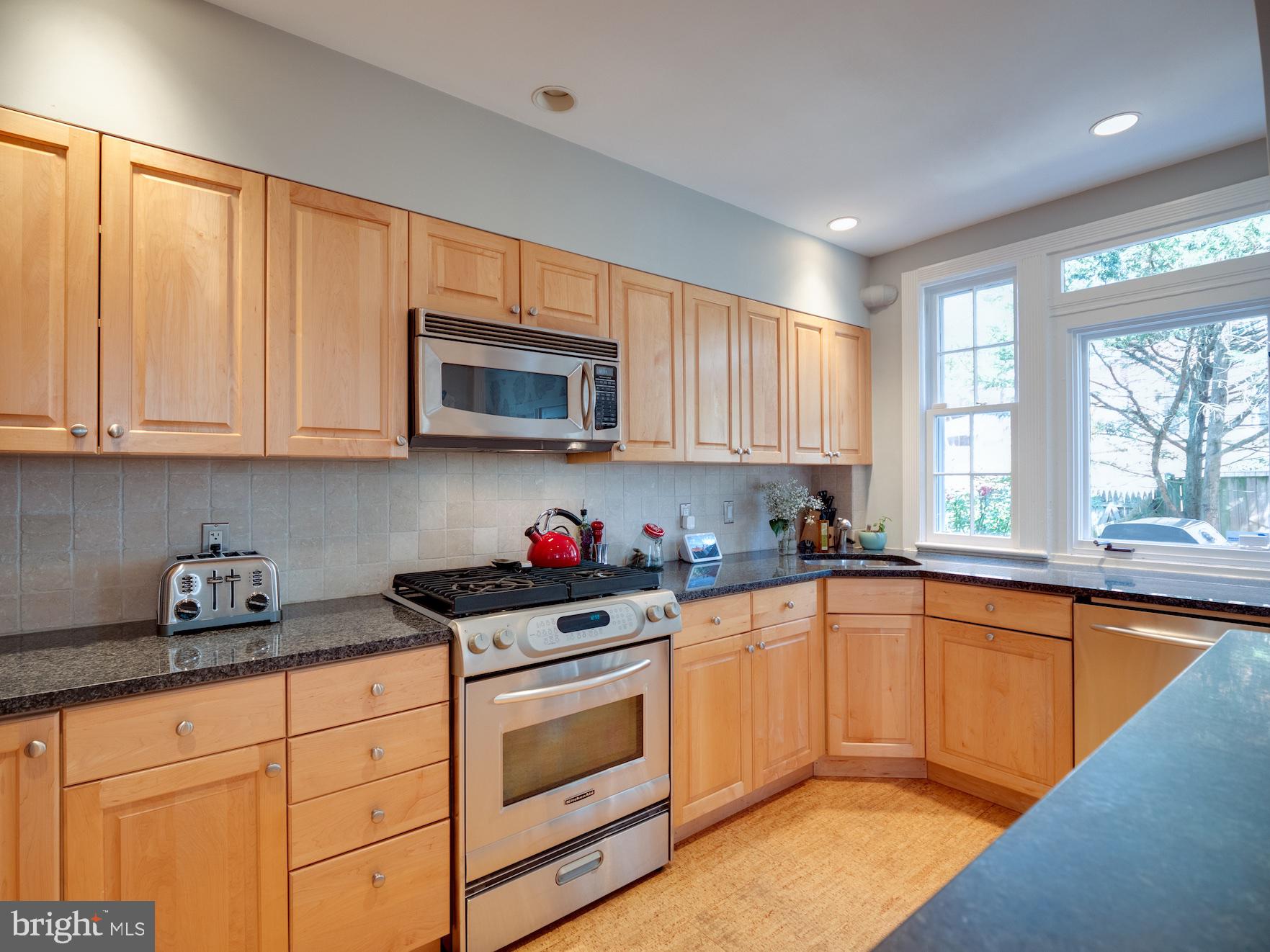 4815 Reservoir Road Northwest Washington, DC 20007 - Photo 14 of 48