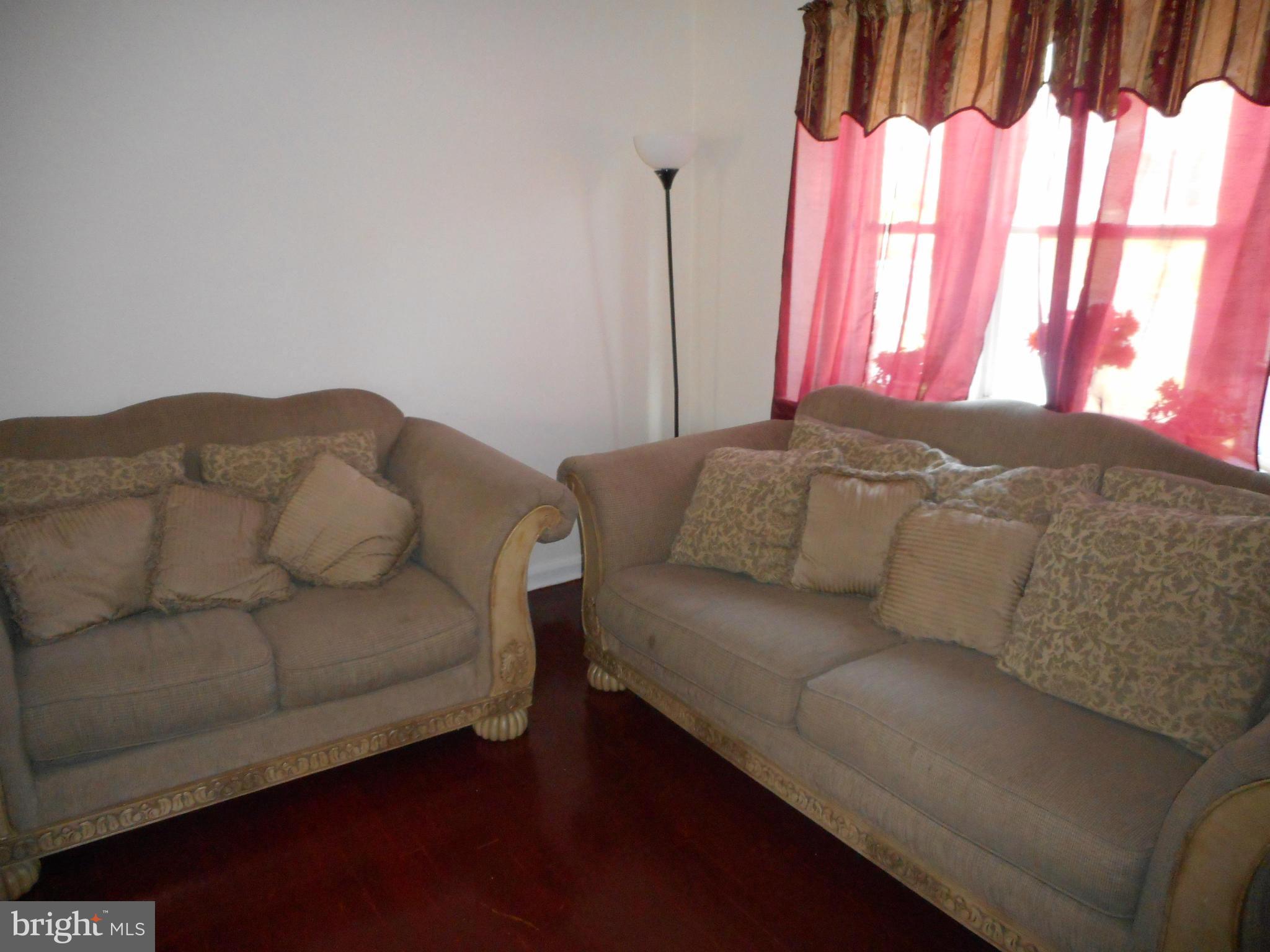 1341 Cedarcroft Road Baltimore, MD 21239 - Photo 2 of 11 Living Room