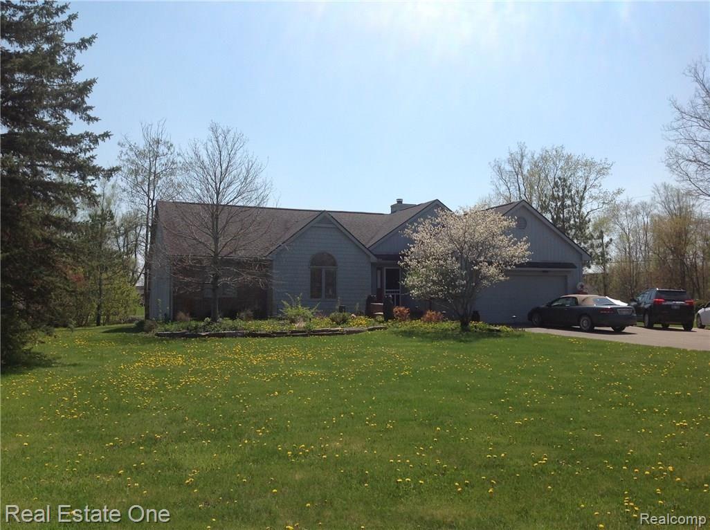 8795 Miller Road Clarkston, MI 48348 - Photo 1 of 30 image.jpeg