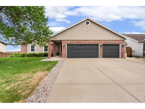 $635,000 | 953 North Greeley Avenue, Johnstown, CO 80534