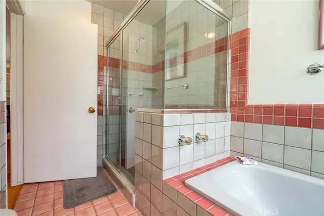 $1,422,500 | 900 North California Street, Burbank, CA 91505