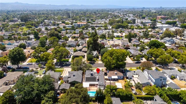 $1,422,500 | 900 North California Street, Burbank, CA 91505