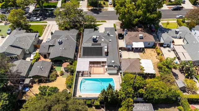 $1,422,500 | 900 North California Street, Burbank, CA 91505