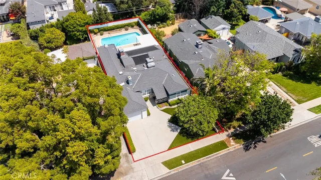 $1,422,500 | 900 North California Street, Burbank, CA 91505