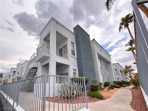 $1,495 | 2201 Ramsgate Drive, Unit 724, Henderson, NV 89074