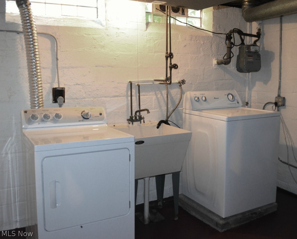 3530 Stoer Road Shaker Heights, OH 44122 - Photo 21 of 25 Laundry room in the basement