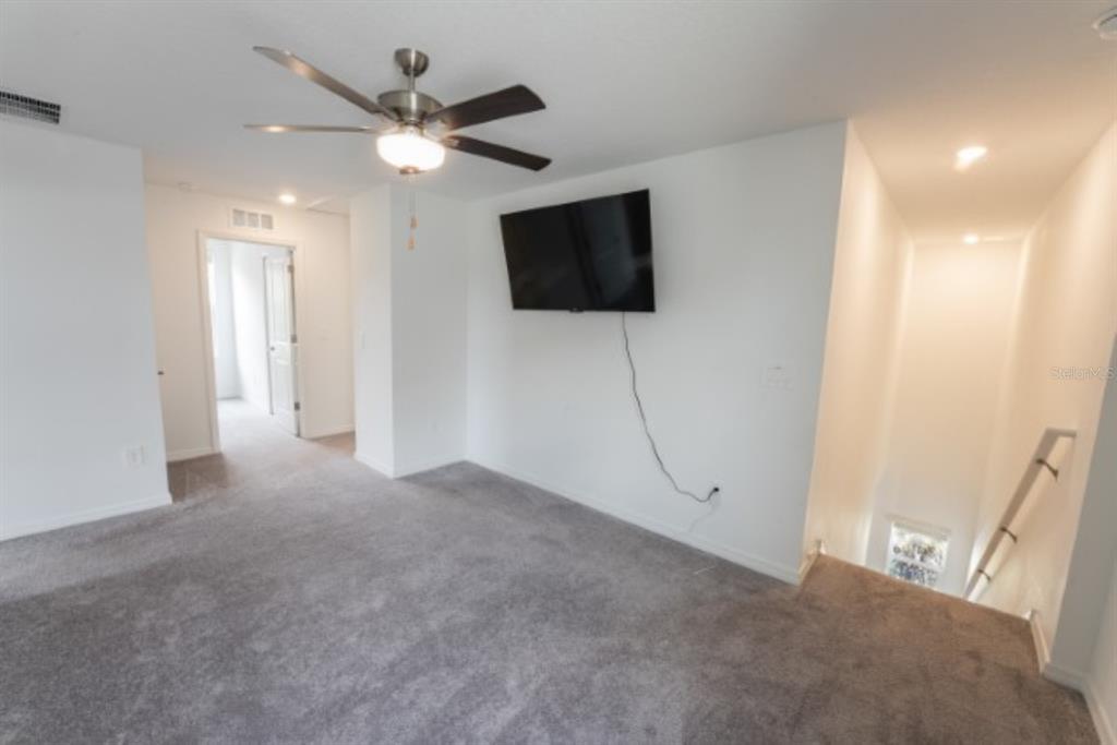 1782 Lanier Road Zephyrhills, FL 33541 - Photo 13 of 31