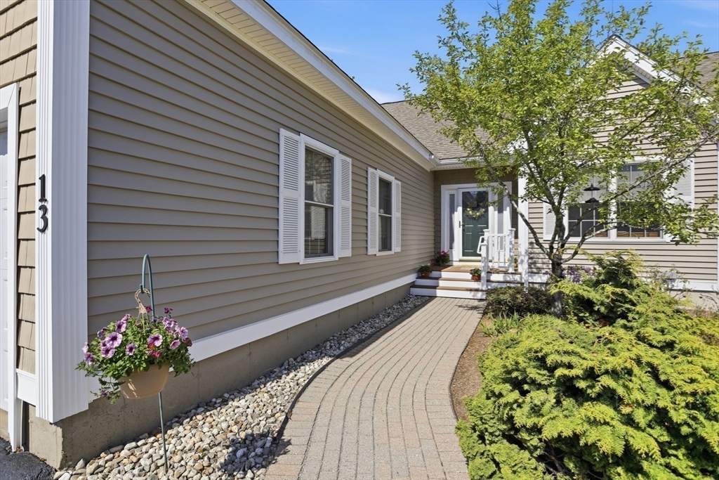 13 Stone Ridge Road, Unit 13 Westford, MA 01886 - Photo 3 of 30