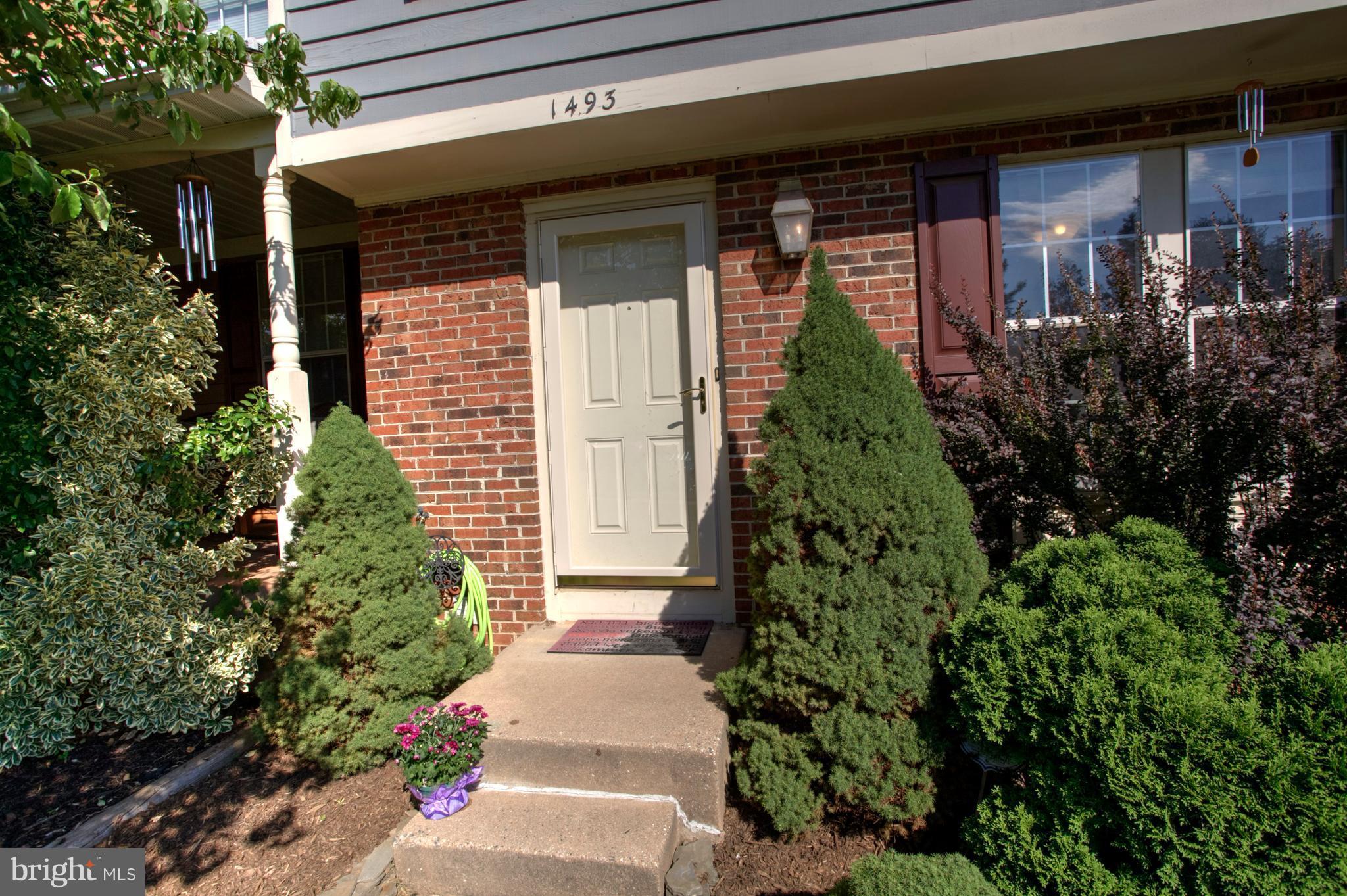 1493 Autumn Ridge Circle Reston, VA 20194 - Photo 1 of 25 Exterior (Front)
