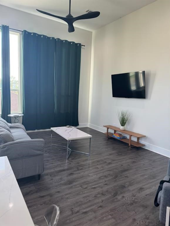 3610 Dreyfus Street, Unit A Houston, TX 77021 - Photo 4 of 20 a bedroom with a bed and a flat screen tv