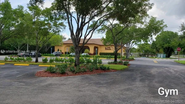 $2,050 | 12600 Southwest 5th Court, Unit 108L, Pembroke Pines, FL 33027