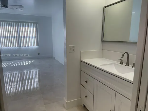 $2,050 | 12600 Southwest 5th Court, Unit 108L, Pembroke Pines, FL 33027