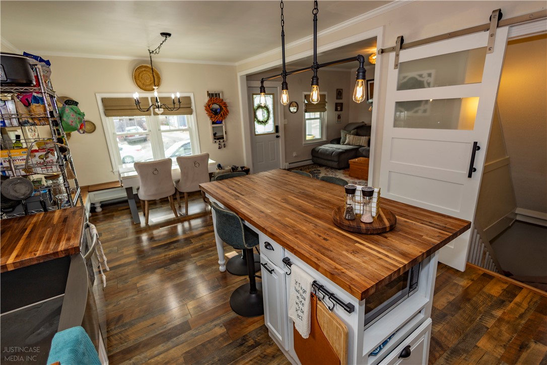 136 Aborn Avenue Warwick, RI 02888 - Photo 15 of 44