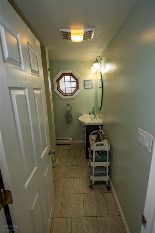 136 Aborn Avenue Warwick, RI 02888 - Photo 18 of 44