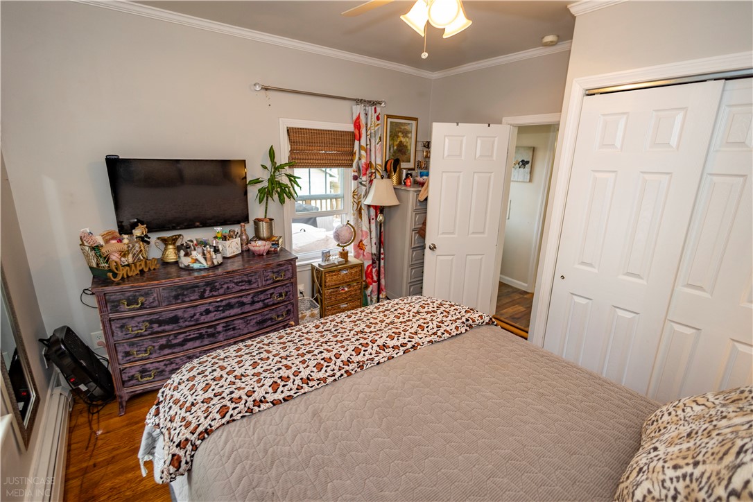 136 Aborn Avenue Warwick, RI 02888 - Photo 22 of 44