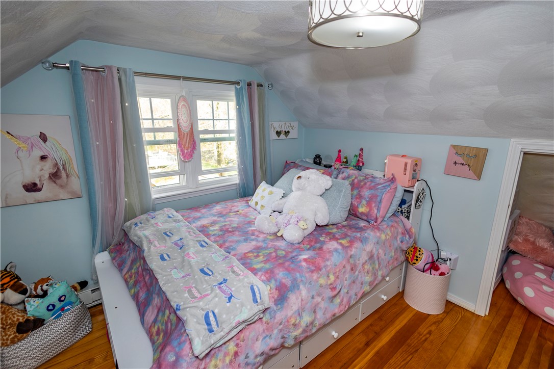 136 Aborn Avenue Warwick, RI 02888 - Photo 25 of 44