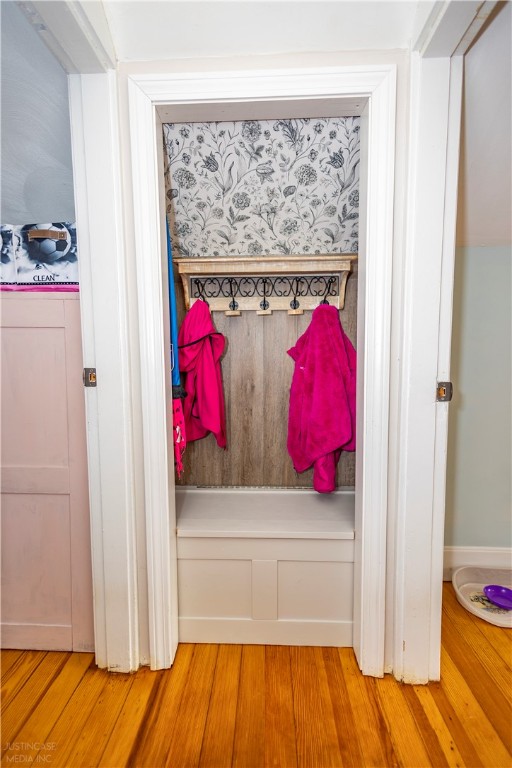 136 Aborn Avenue Warwick, RI 02888 - Photo 31 of 44