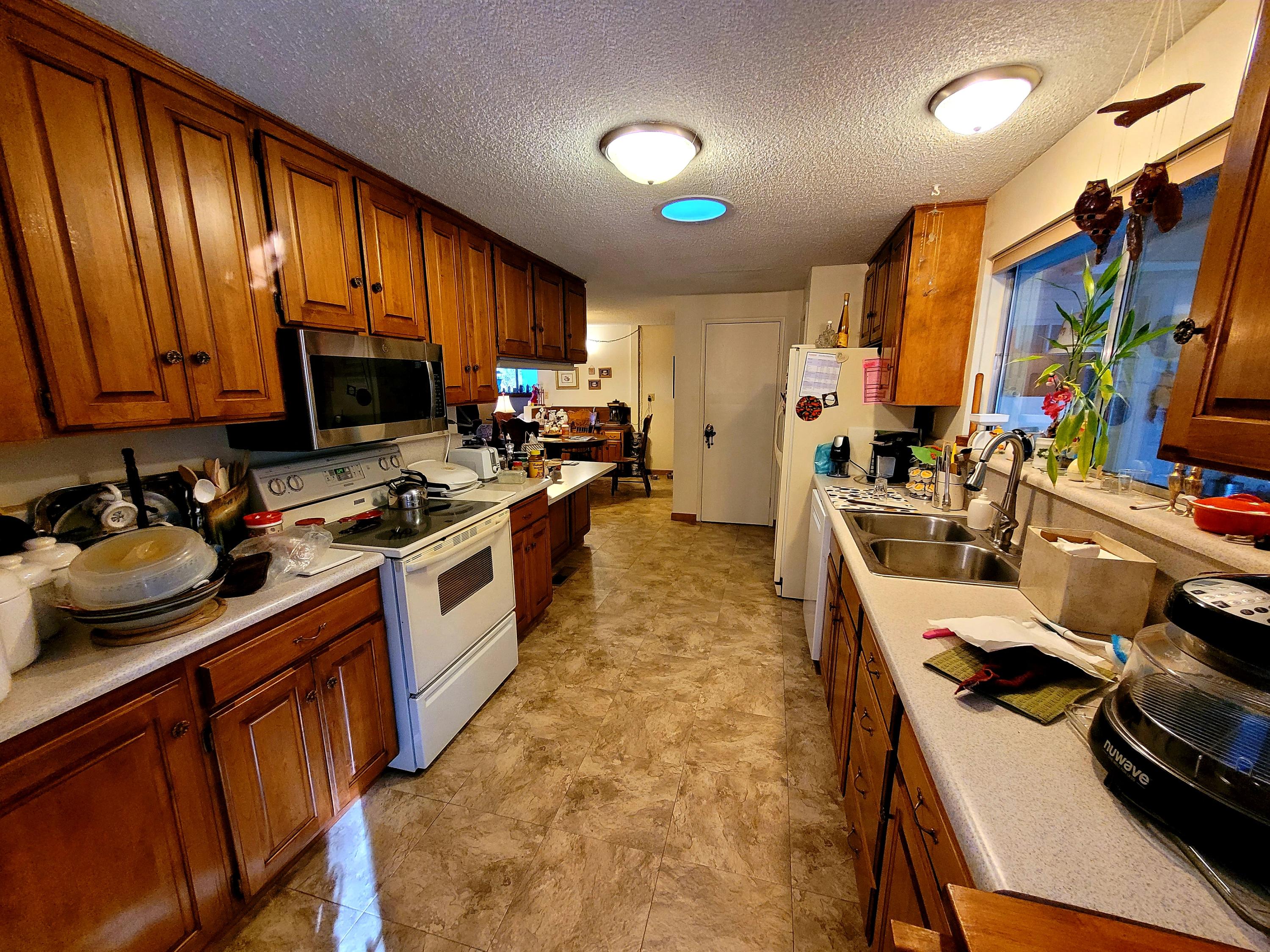 1515 Summit Loop Grants Pass, OR 97527 - Photo 23 of 43 23