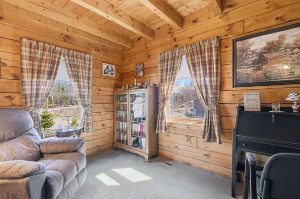 $400,000 | 226 Valley Road, Haverhill, NH 03785