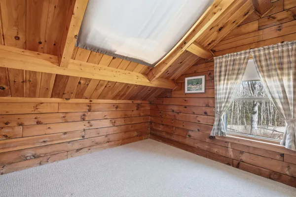 $400,000 | 226 Valley Road, Haverhill, NH 03785