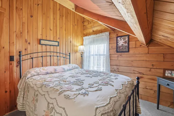 $400,000 | 226 Valley Road, Haverhill, NH 03785