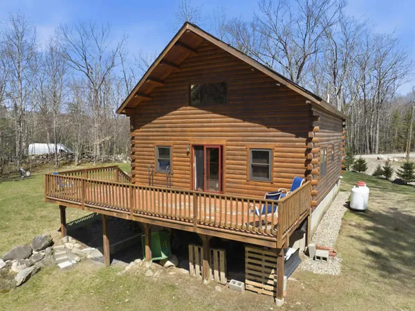 $400,000 | 226 Valley Road, Haverhill, NH 03785