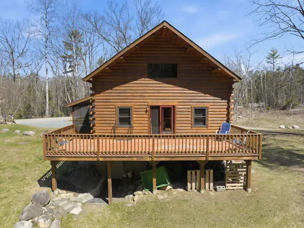 $400,000 | 226 Valley Road, Haverhill, NH 03785