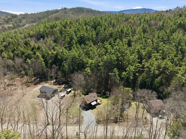 $400,000 | 226 Valley Road, Haverhill, NH 03785