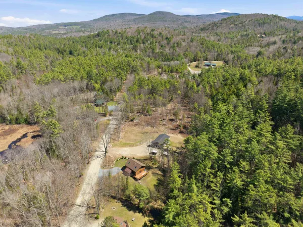 $400,000 | 226 Valley Road, Haverhill, NH 03785