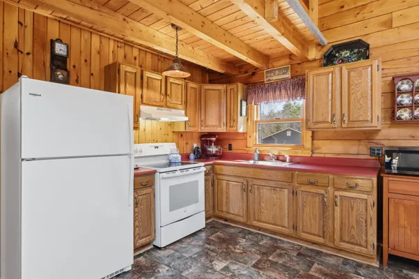 $400,000 | 226 Valley Road, Haverhill, NH 03785