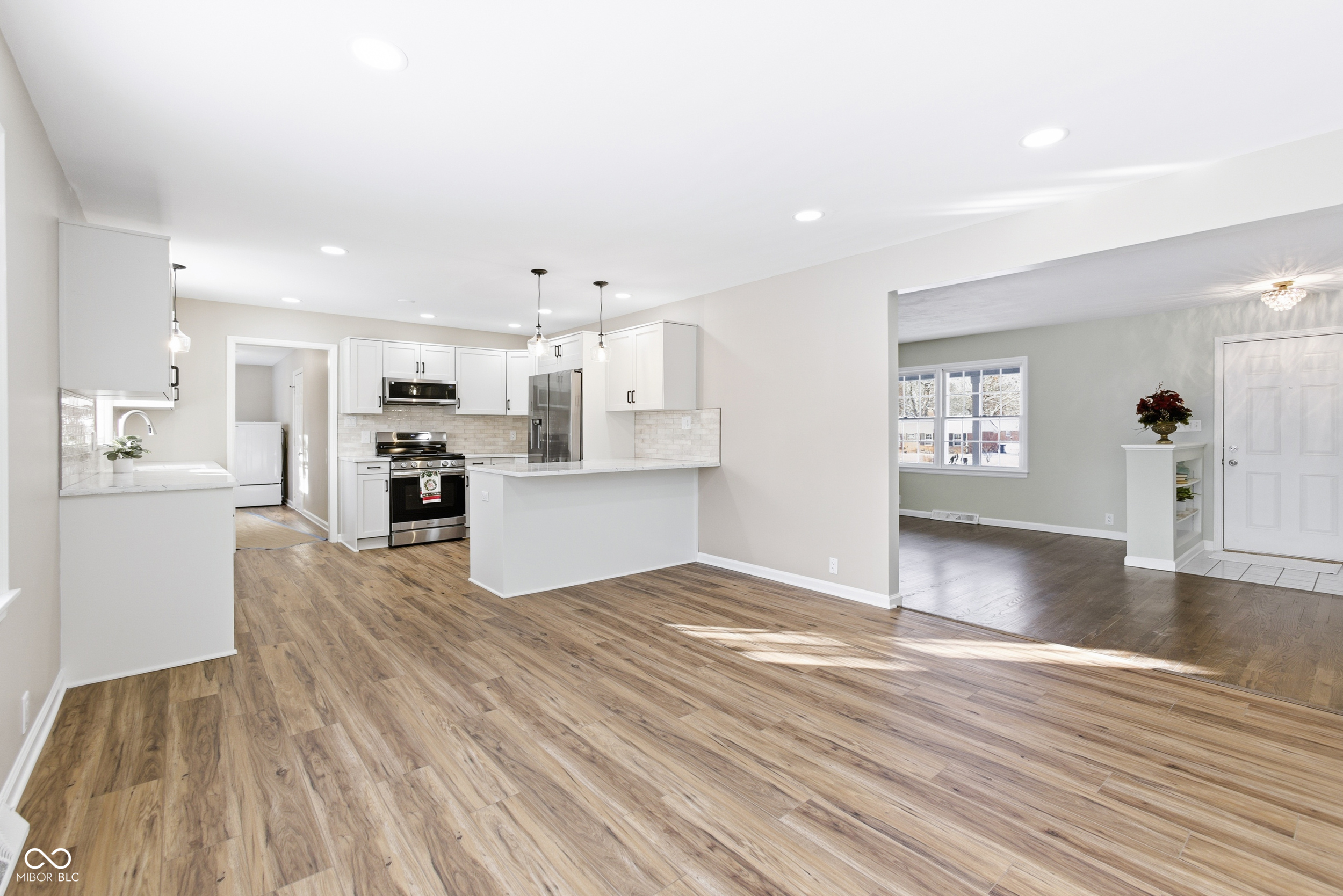 4357 Grayson Drive Indianapolis, IN 46228 - Photo 10 of 36