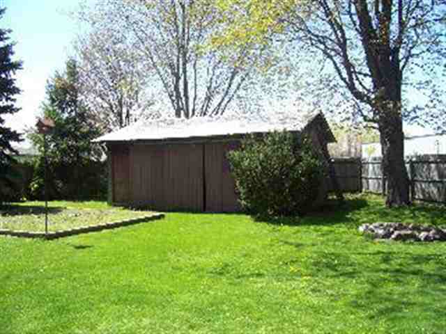 12289 Maxwell Road Carleton, MI 48117 - Photo 3 of 8 385195-2.JPG