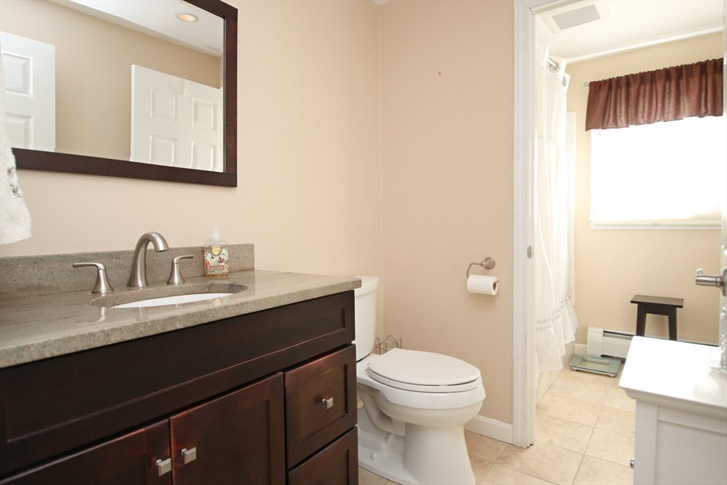 9 Carr Road Saugus, MA 01906 - Photo 20 of 42 Gallery Image 20