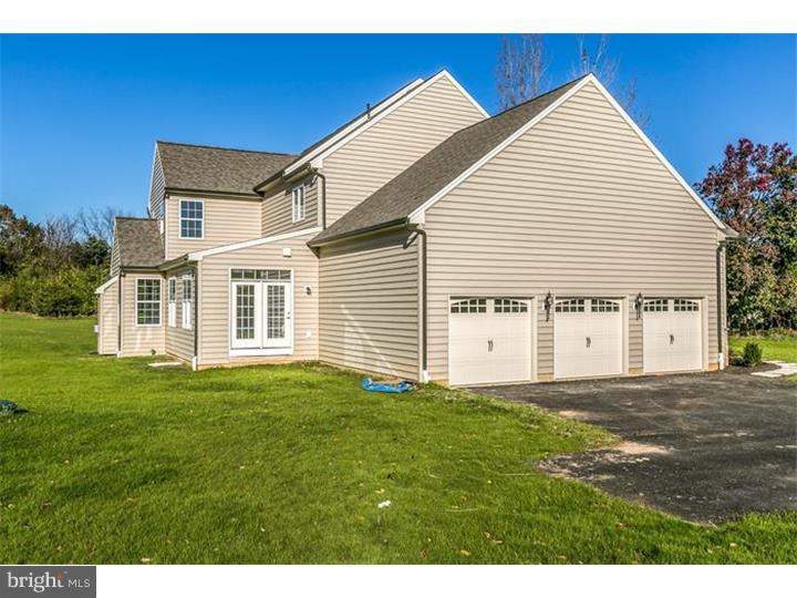 381 Park Road Downingtown, PA 19335 - Photo 24 of 25 Garage