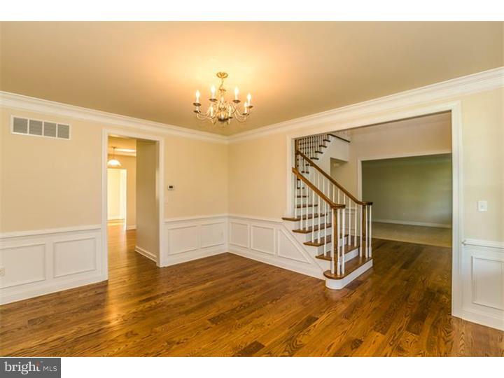 381 Park Road Downingtown, PA 19335 - Photo 8 of 25 Dining Room