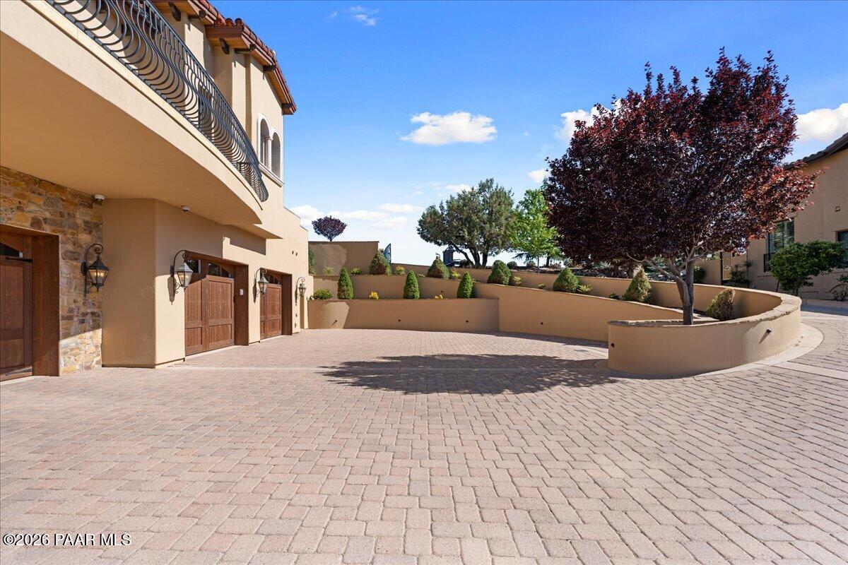 3350 Bar-Circle-A Road Prescott, AZ 86301 - Photo 165 of 181 171-Driveway