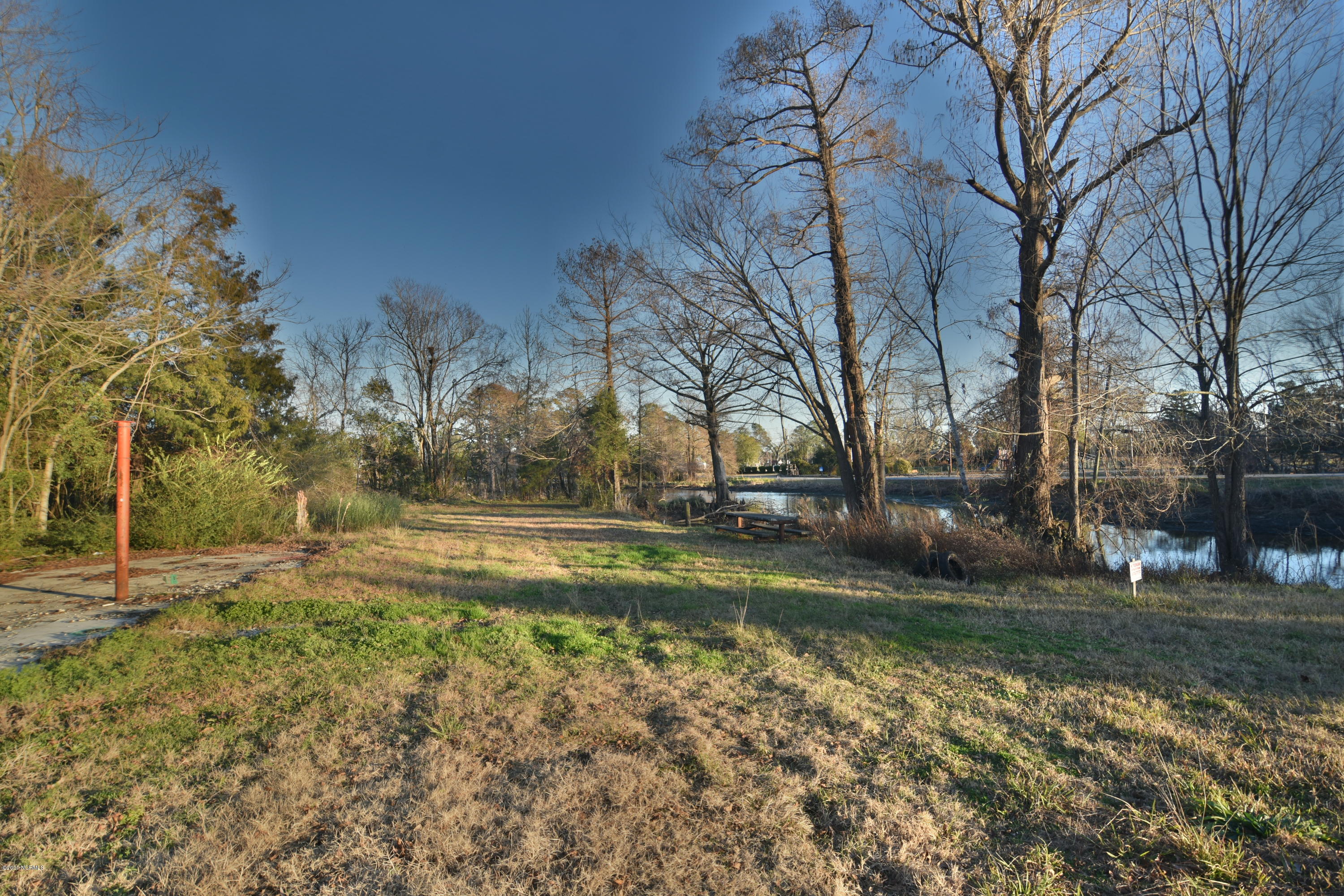 109 Beech Street New Bern, NC 28560 - Photo 11 of 18 109 Beech Street New Bern NC 28560