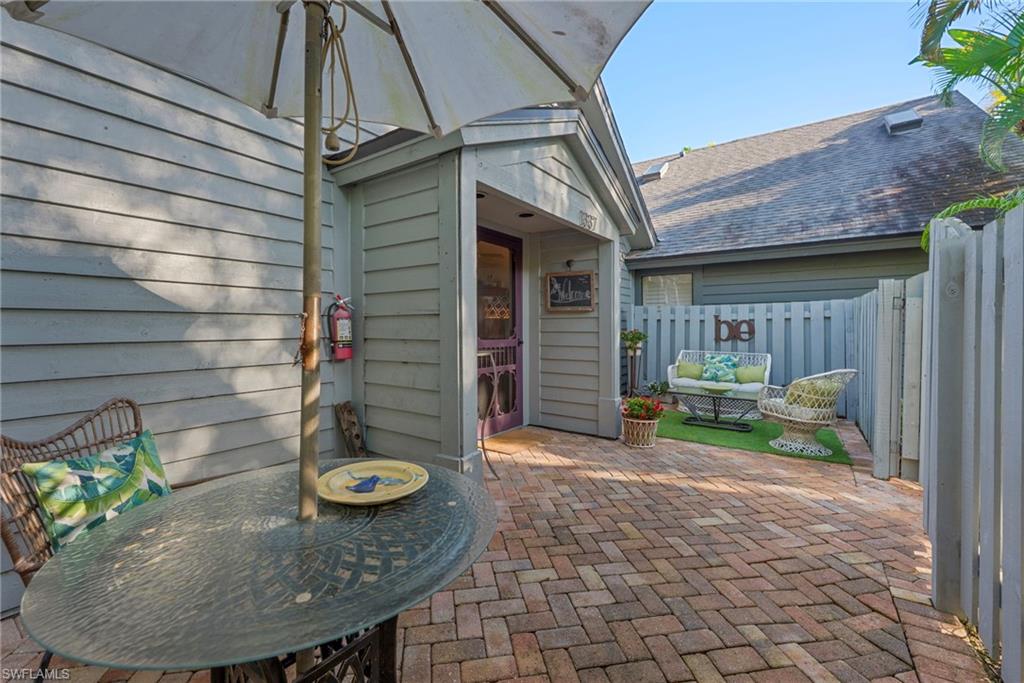 1337 Solana Road, Unit K9 Naples, FL 34103 - Photo 15 of 19