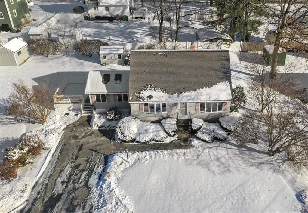a view of a water fountain