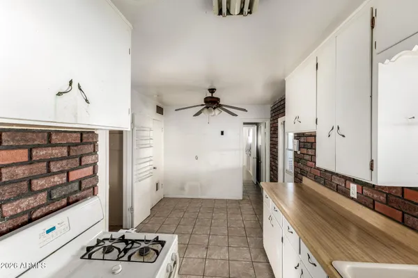 $299,990 | 2231 North 28th Street, Phoenix, AZ 85008