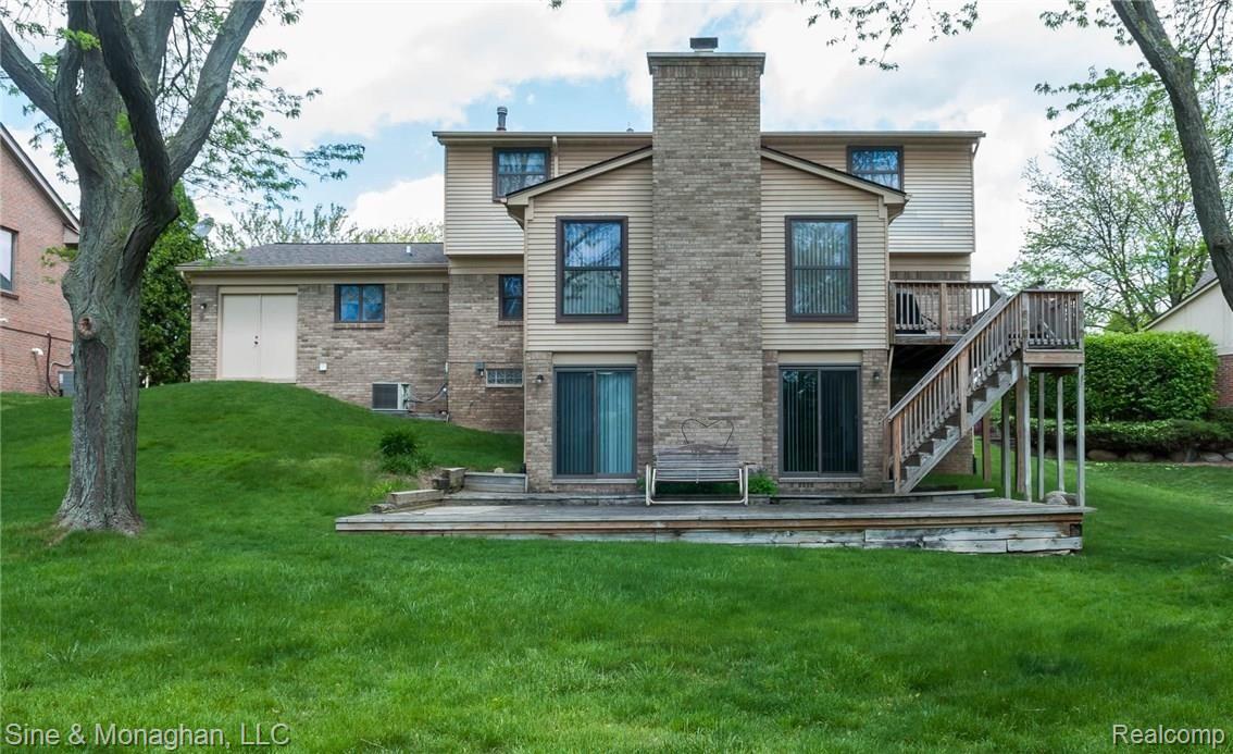 772 Augusta Court Rochester, MI 48309 - Photo 6 of 48 20170518_121436.jpg