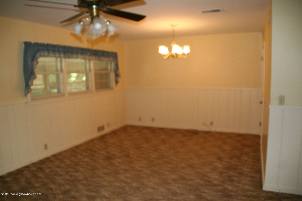 3416 Bristol Road Amarillo, TX 79109 - Photo 5 of 18 Dining Area